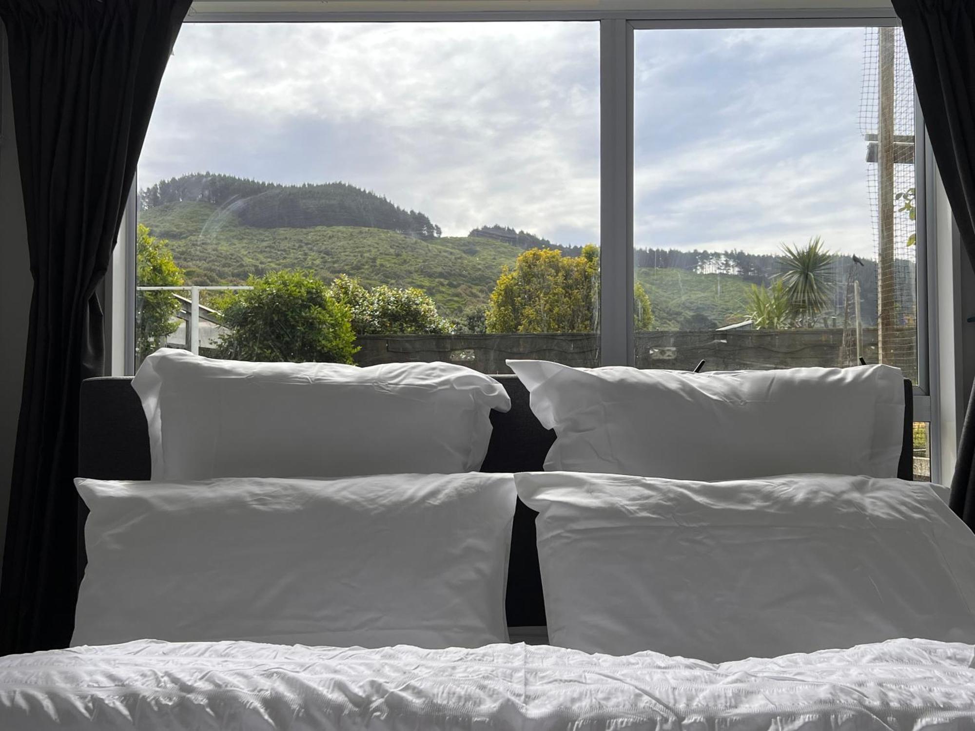 Апартаменты Hill View Abode Tawa Веллингтон Экстерьер фото